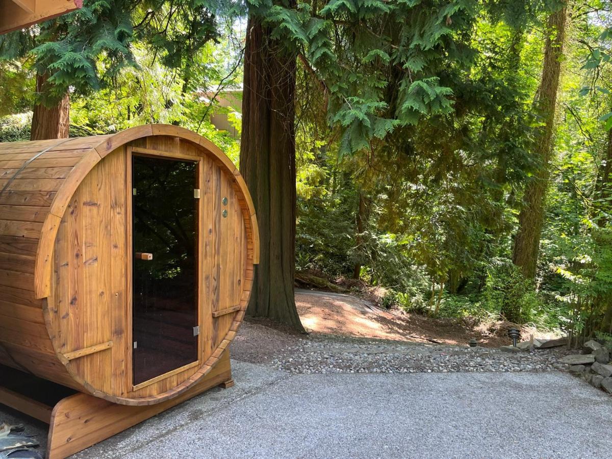 Serene Oasis Getaway With Sauna And A Swim Spa. Portland Exterior foto
